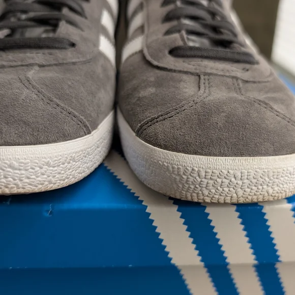 Adidas Gazelle Gray Sneakers MEN'S SIZE 7 - WOMEN'S SIZE 8 - Picture 10 of 10